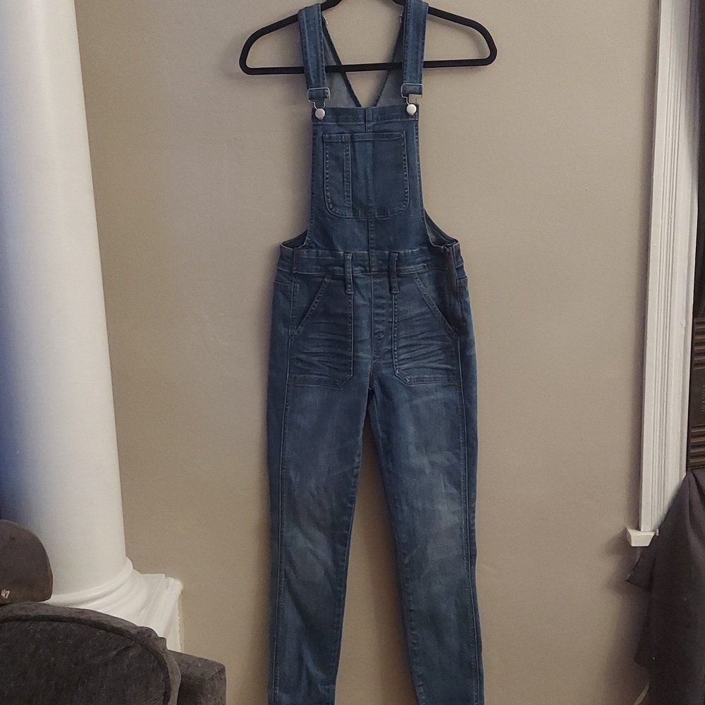 MADEWELL XS Denim Overalls in Jansing Wash with Frayed Hems - Picture 5 of 16